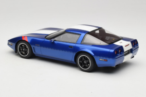 Chevrolet Corvette C4 Grand Sport Admiral Blue GT Spirit 1:18 GT538 Resina - imagen 5 de 6