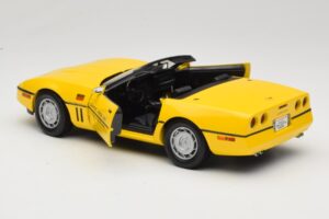 Chevrolet Corvette C4 Indianapolis 500 Pace Car Amarillo Greenlight 1:18 11801-06 Metal - imagen 5 de 8