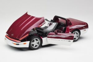 Chevrolet Corvette C4 Indy 500 Pace Car Maisto 1:18 56011 Metal - imagen 2 de 8