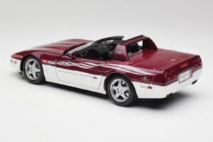 Chevrolet Corvette C4 Indy 500 Pace Car Maisto 1:18 56011 Metal - imagen 7 de 8