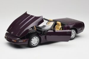 Chevrolet Corvette C4 LT4 Descapotable Morado Metálico Maisto 1:18 50277 Metal - imagen 2 de 8