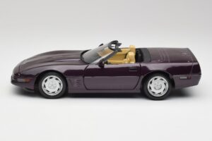 Chevrolet Corvette C4 LT4 Descapotable Morado Metálico Maisto 1:18 50277 Metal - imagen 4 de 8