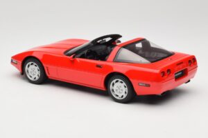 Chevrolet Corvette C4 Torch Red GT Spirit 1:18 GT537 Resina - imagen 5 de 6