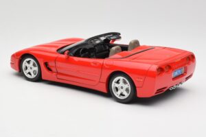 Chevrolet Corvette C5 Descapotable Rojo Bburago 1:18 3076 Metal - imagen 7 de 8