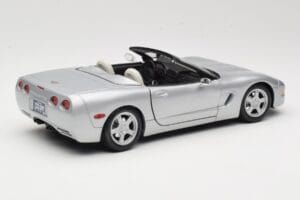 Chevrolet Corvette C5 Descapotable Plata Maisto 1:18 50317 Metal - imagen 3 de 8
