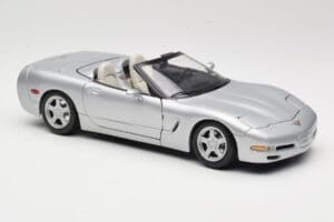 Chevrolet Corvette C5 Descapotable Plata Maisto 1:18 50317 Metal - imagen 6 de 8
