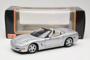 Chevrolet Corvette C5 Descapotable Plata Maisto 1:18 50317 Metal - imagen 8 de 8