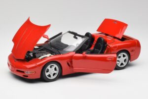 Chevrolet Corvette C5 Descapotable Torch Rojo Maisto 1:18 50318 Metal - imagen 2 de 8
