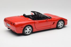 Chevrolet Corvette C5 Descapotable Torch Rojo Maisto 1:18 50318 Metal - imagen 3 de 8