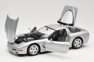 Chevrolet Corvette C5 Plata Bburago 1:18 3056 Metal - imagen 2 de 8