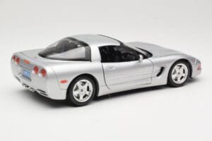 Chevrolet Corvette C5 Plata Bburago 1:18 3056 Metal - imagen 3 de 8