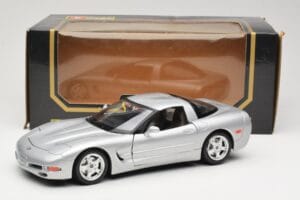 Chevrolet Corvette C5 Plata Bburago 1:18 3056 Metal - imagen 8 de 8