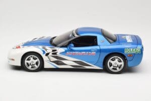 Chevrolet Corvette C5 Pace Car Rolex 24 at Daytona 1999 UT Models 1:18 39944 Metal - imagen 4 de 8
