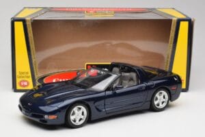 Chevrolet Corvette C5 Nassau Azul Bburago 1:18 30166 Metal - imagen 8 de 8