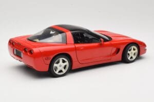 Chevrolet Corvette C5 Targa Rojo UT Models 1:18 21001 Metal - imagen 3 de 8