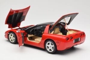 Chevrolet Corvette C5 Targa Rojo UT Models 1:18 21001 Metal - imagen 5 de 8