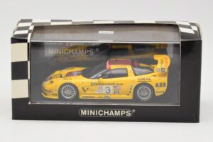 Chevrolet Corvette C5-R #3 R. Fellows / J. O'Connell / O. Gavin ALMS Petit Le Mans 2002 Minichamps 1:43 400021493 Metal - imagen 4 de 4