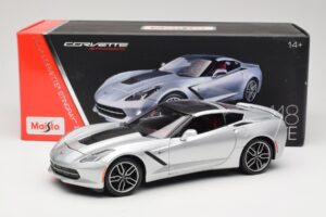 Chevrolet Corvette C7 Plata Maisto 1:18 38132 Metal - imagen 8 de 8