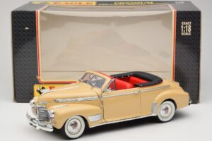 Chevrolet Deluxe Descapotable Beige Eagle Collectibles 1:18 3022518 Metal - imagen 8 de 8