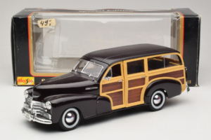 Chevrolet Fleetmaster Woody Negro Maisto 1:18 56043 Metal - imagen 8 de 8
