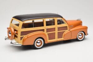 Chevrolet Fleetmaster Woody Oro Maisto 1:18 56042 Metal - imagen 3 de 8