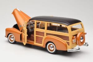 Chevrolet Fleetmaster Woody Oro Maisto 1:18 56042 Metal - imagen 5 de 8