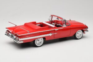 Chevrolet Impala Descapotable Rojo Welly 1:18 9864W Metal - imagen 3 de 8