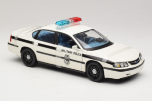 Chevrolet Impala Military Police Maisto 1:18 36611 Metal - imagen 4 de 6