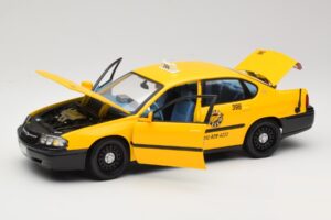 Chevrolet Impala Taxi Maisto 1:18 36617 Metal - imagen 2 de 8