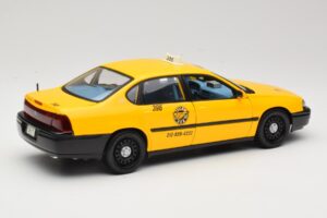 Chevrolet Impala Taxi Maisto 1:18 36617 Metal - imagen 3 de 8