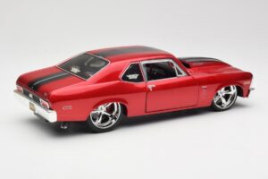Chevrolet Nova SS Coupe Rojo Maisto 1:18 31083-M1 Metal - imagen 3 de 8
