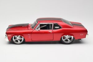 Chevrolet Nova SS Coupe Rojo Maisto 1:18 31083-M1 Metal - imagen 4 de 8