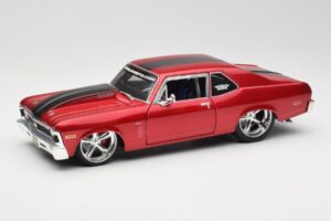 Chevrolet Nova SS Coupe Rojo Maisto 1:18 31083-M1 Metal