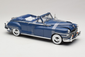 Chrysler New Yorker Azul Signature Models 1:18 CT-68629 Metal - imagen 4 de 6