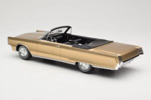 Chrysler Newport Descapotable Gold Metallic BoS Models 1:18 BOS273 Resina - imagen 5 de 6