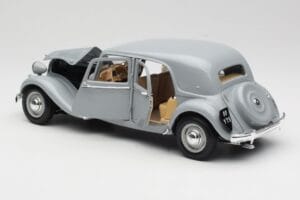 Citroen 15CV 6 Cyl Gris Maisto 1:18 50313 Metal - imagen 5 de 8