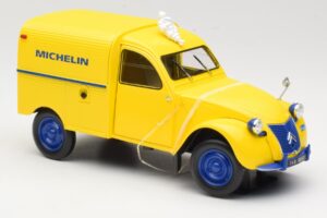 Citroen 2CV Fourgonnette Michelin Bibendum Norev 1:18 181502 Metal - imagen 4 de 6