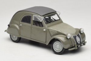 Citroen 2CV Verde Maisto 1:18 50289 Metal - imagen 6 de 8