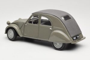Citroen 2CV Gris Maisto 1:18 31834 Metal - imagen 7 de 8
