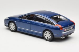 Citroen C6 Azul Bburago 1:18 18-12073 Metal - imagen 7 de 8