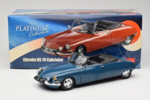Citroen DS 19 Cabriolet Rojo Sun Star 1:18 4742 Metal - imagen 8 de 8