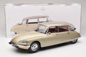 Citroen DS 23 Pallas Beige Norev 1:12 121730 Metal - imagen 6 de 6