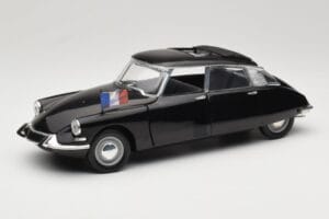 Citroen DS Presidentielle Gris Solido 1:18 Citroen DS Presidentielle Gris Solido 1:18 8035 Metal