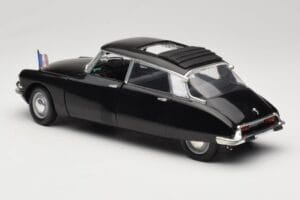 Citroen DS Presidentielle Gris Solido 1:18 8035 Metal - imagen 7 de 8