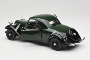 Citroen Traction Avant 11 Coupe Verde Solido 1:18 8179 Metal - imagen 5 de 8