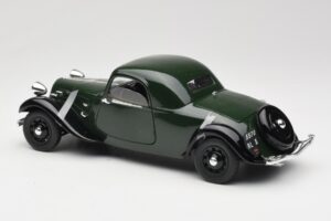 Citroen Traction Avant 11 Coupe Verde Solido 1:18 8179 Metal - imagen 7 de 8