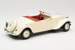 Citroen Traction Avant 11B Cabriolet Crema Norev 1:18 181440 Metal - imagen 2 de 6