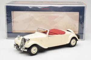 Citroen Traction Avant 11B Cabriolet Crema Norev 1:18 181440 Metal - imagen 6 de 6