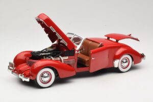 Cord 812 Descapotable Rojo American Muscle 1:18 32158 Metal - imagen 2 de 8