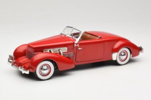 Cord 812 Descapotable Rojo American Muscle 1:18 32158 Metal